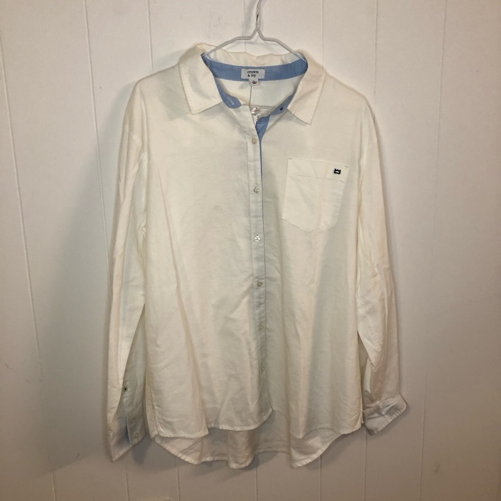 crown & ivy White Button-Down Shirt with Light Blue Trim